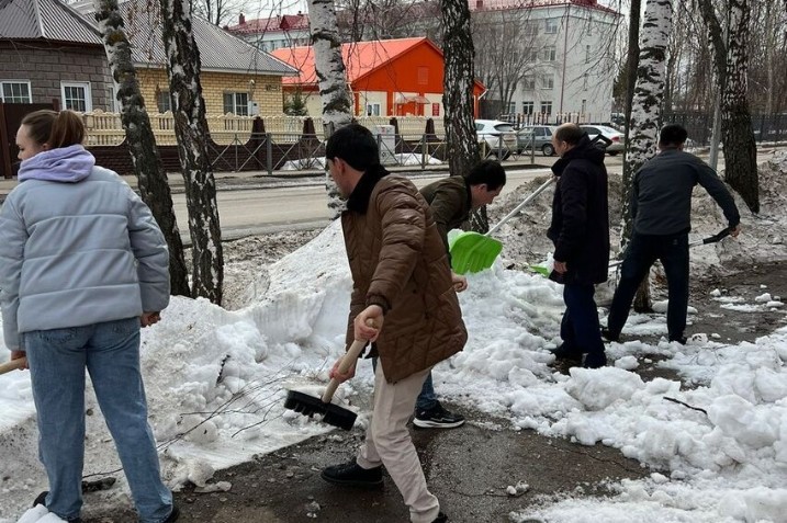 'Провели субботник ? навели порядок!' 'Провели субботник ? навели порядок!'