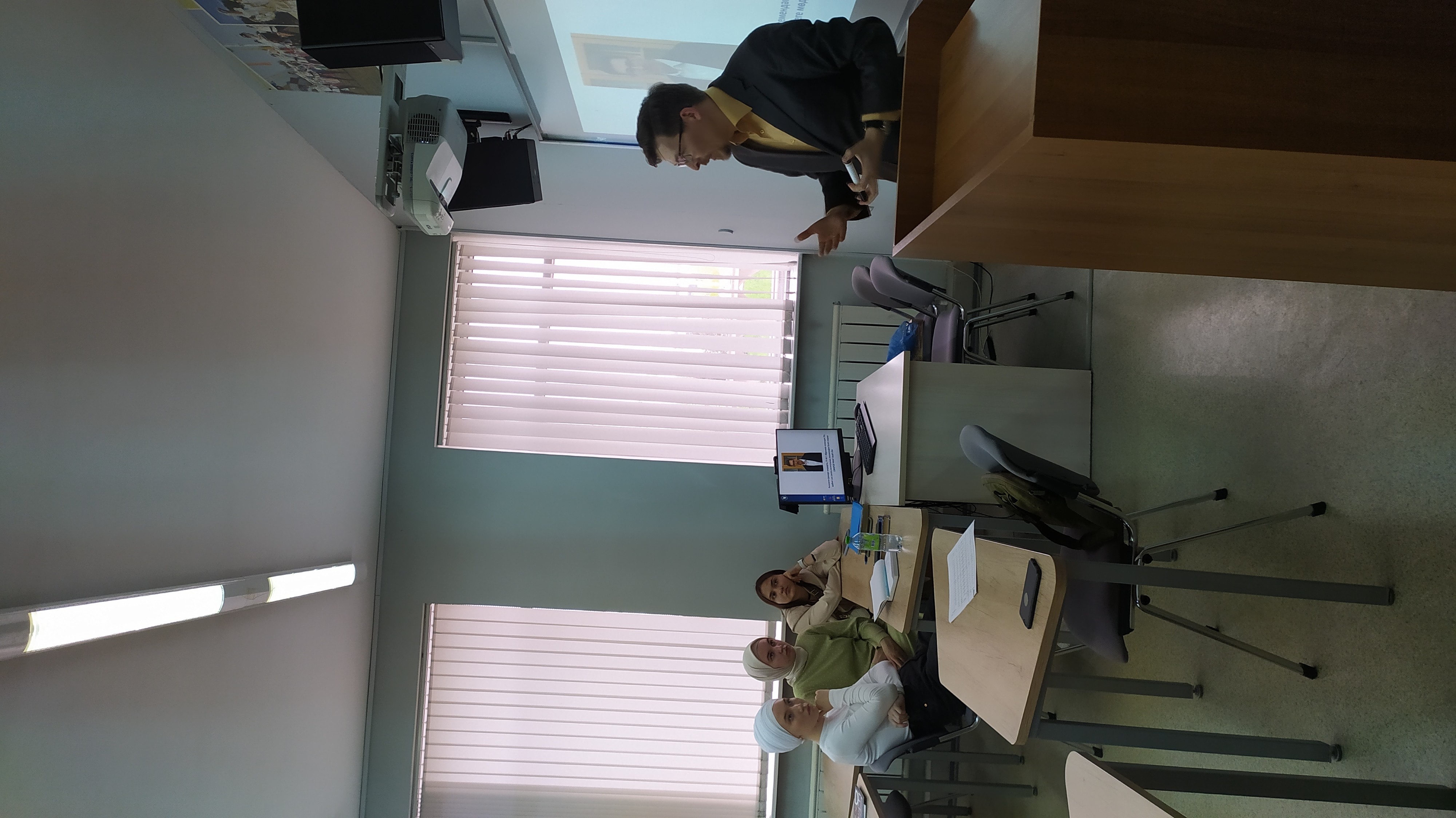 Татарның иң затлы ризыгының язылышы чәк-чәкме яки чәкчәкме? Татарның иң затлы ризыгының язылышы чәк-чәкме яки чәкчәкме?