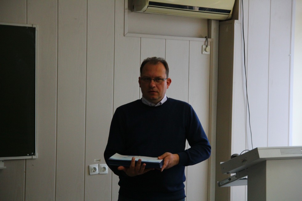 ����� ��������� ������������ 