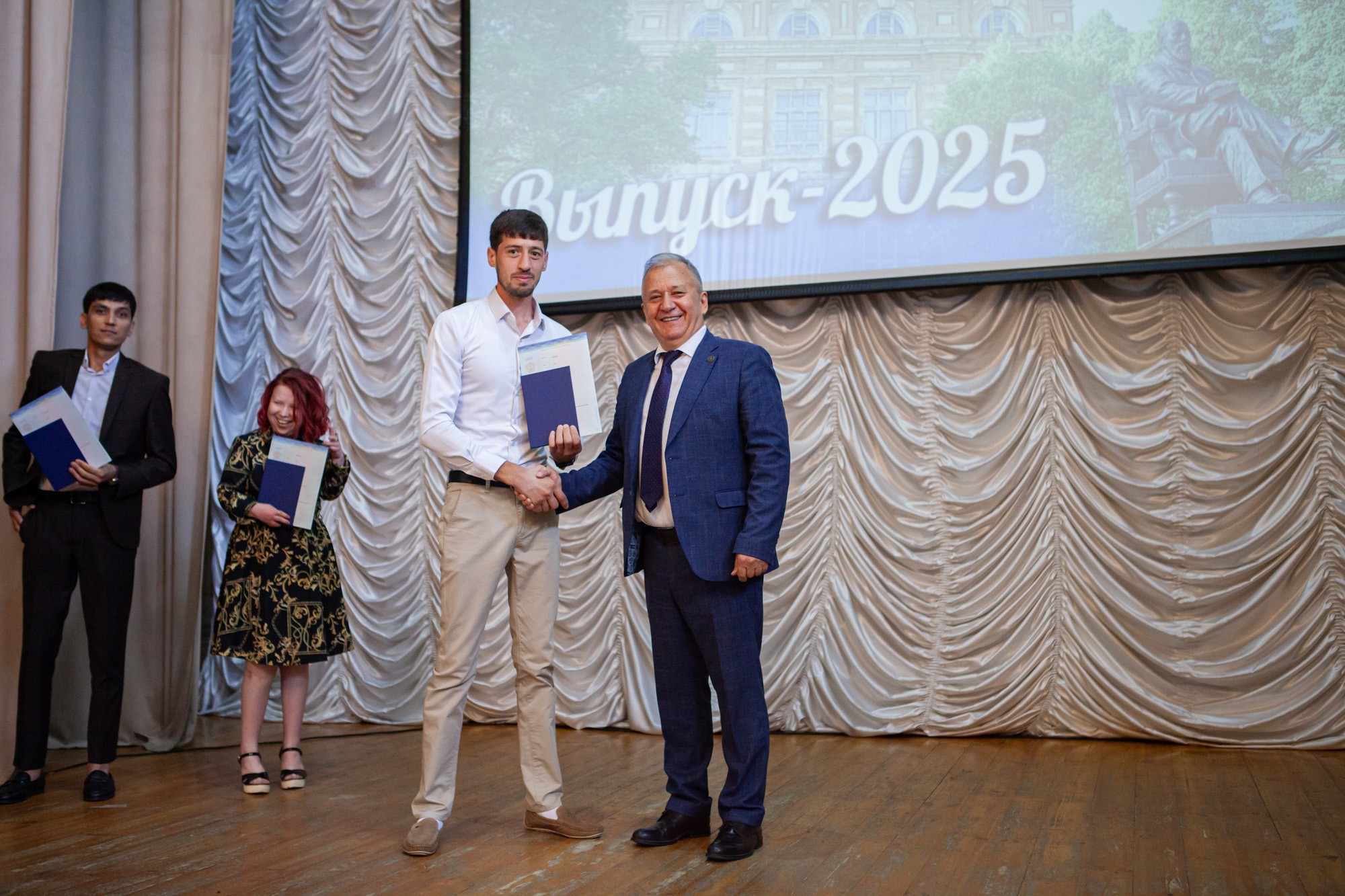 � ���������� ��������� ��� ������� ������� ����� ������������