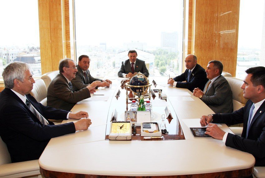 RAS academician, professor of University of Maryland Roald Sagdeev visits KFU