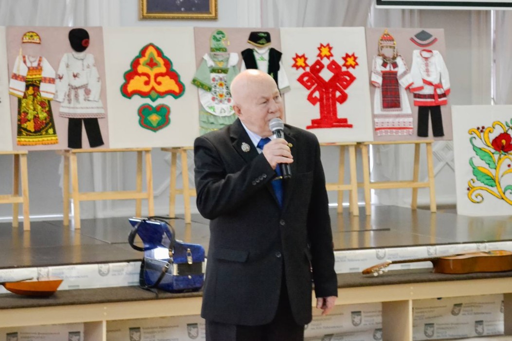 Ветераны КФУ стали почетными гостями в лицее им. Н.И.Лобачевского КФУ Ветераны КФУ стали почетными гостями в лицее им. Н.И.Лобачевского КФУ