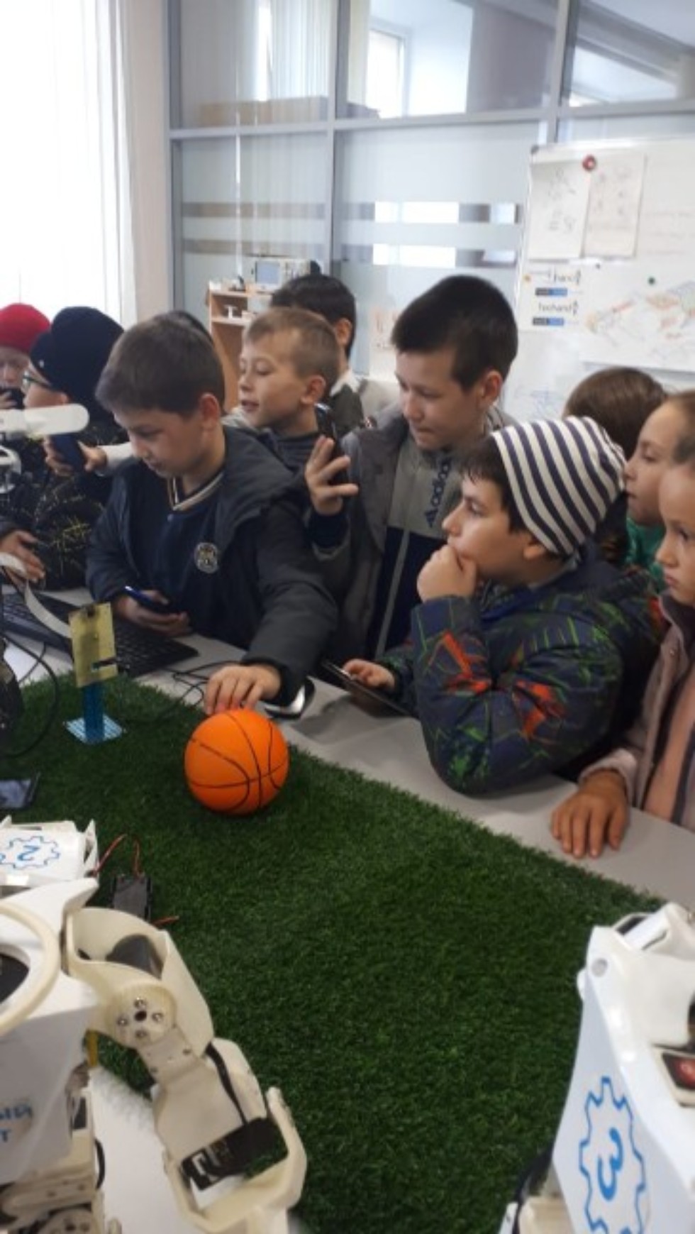 � ������� �������� ���� -�������� ������������������ ������ � ���������� ���������