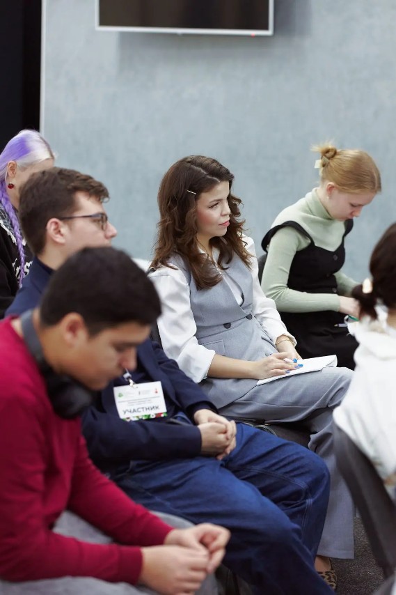 Конфликтологи на интенсиве Конфликтологи на интенсиве