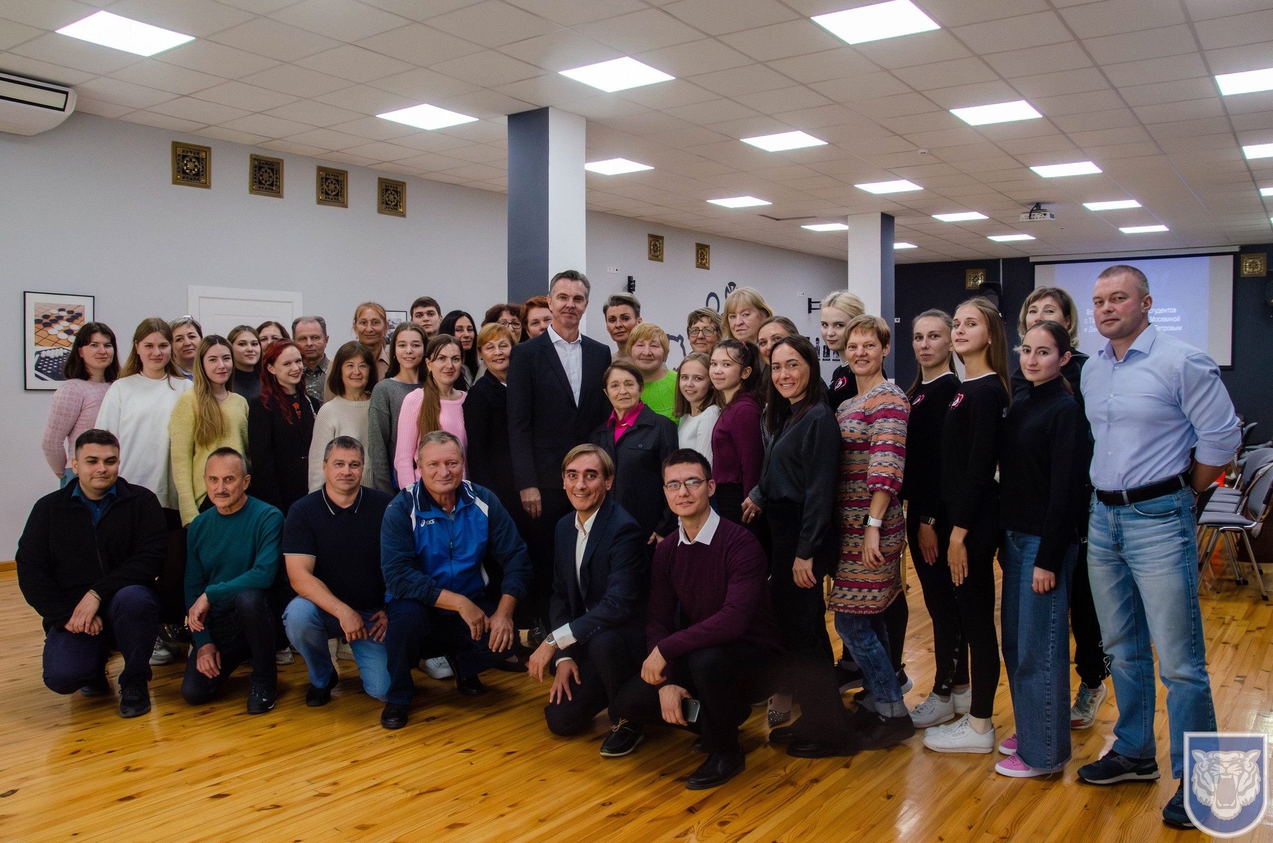 ������� � ����������� � �������� ��������� ������� ����������� � � �������� �������� ������� ������������.