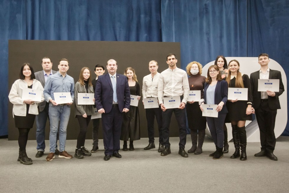 Представителей ИУЭФ наградили за активное участие в организации фестиваля науки 'Территория знаний'
