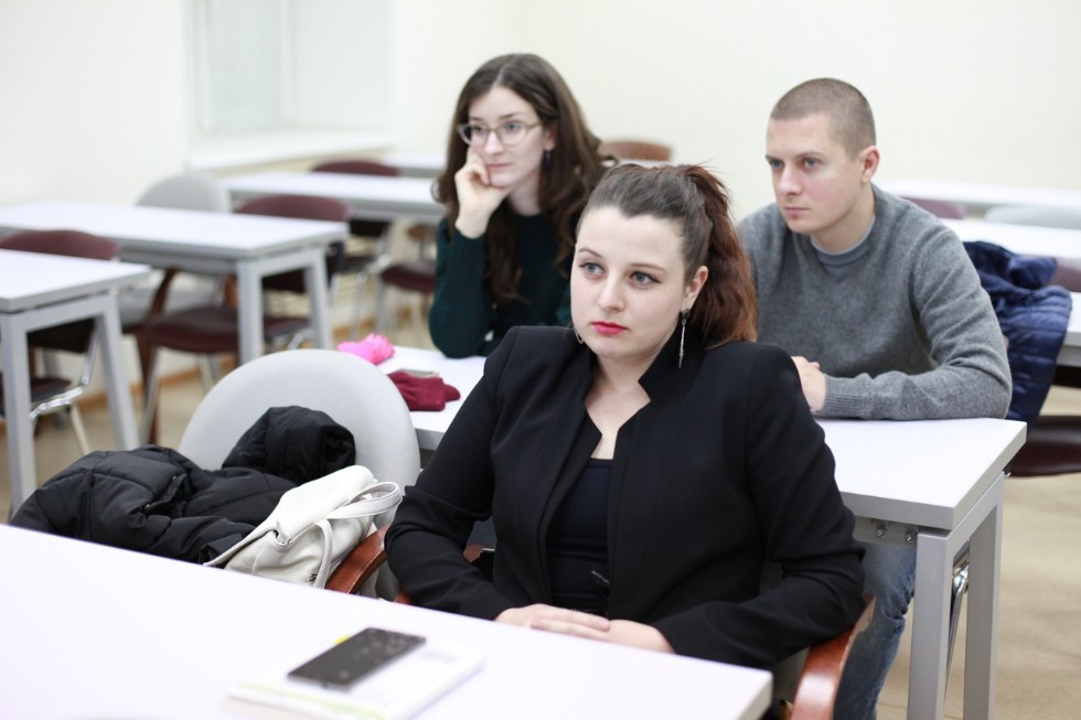 '����� � ���������������� ����': ������������� ������