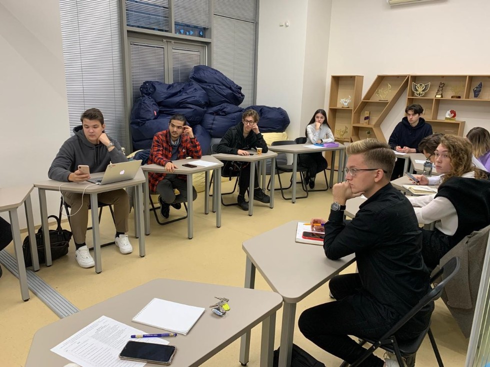 ��������� ����������� �������� ������������� ����������� �������� '������'.