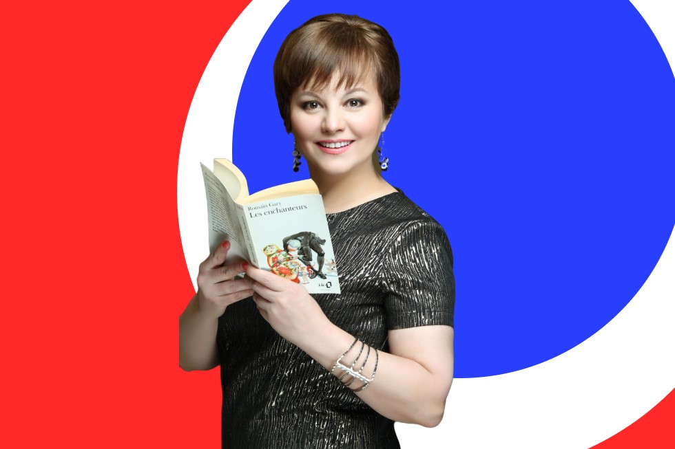 Кандидат филологических наук, доцент кафедры европейских языков и культур, эксперт по современной французской литературе, блестящий переводчик, синхронист - это все про нее! Кандидат филологических наук, доцент кафедры европейских языков и культур, эксперт по современной французской литературе, блестящий переводчик, синхронист - это все про нее!