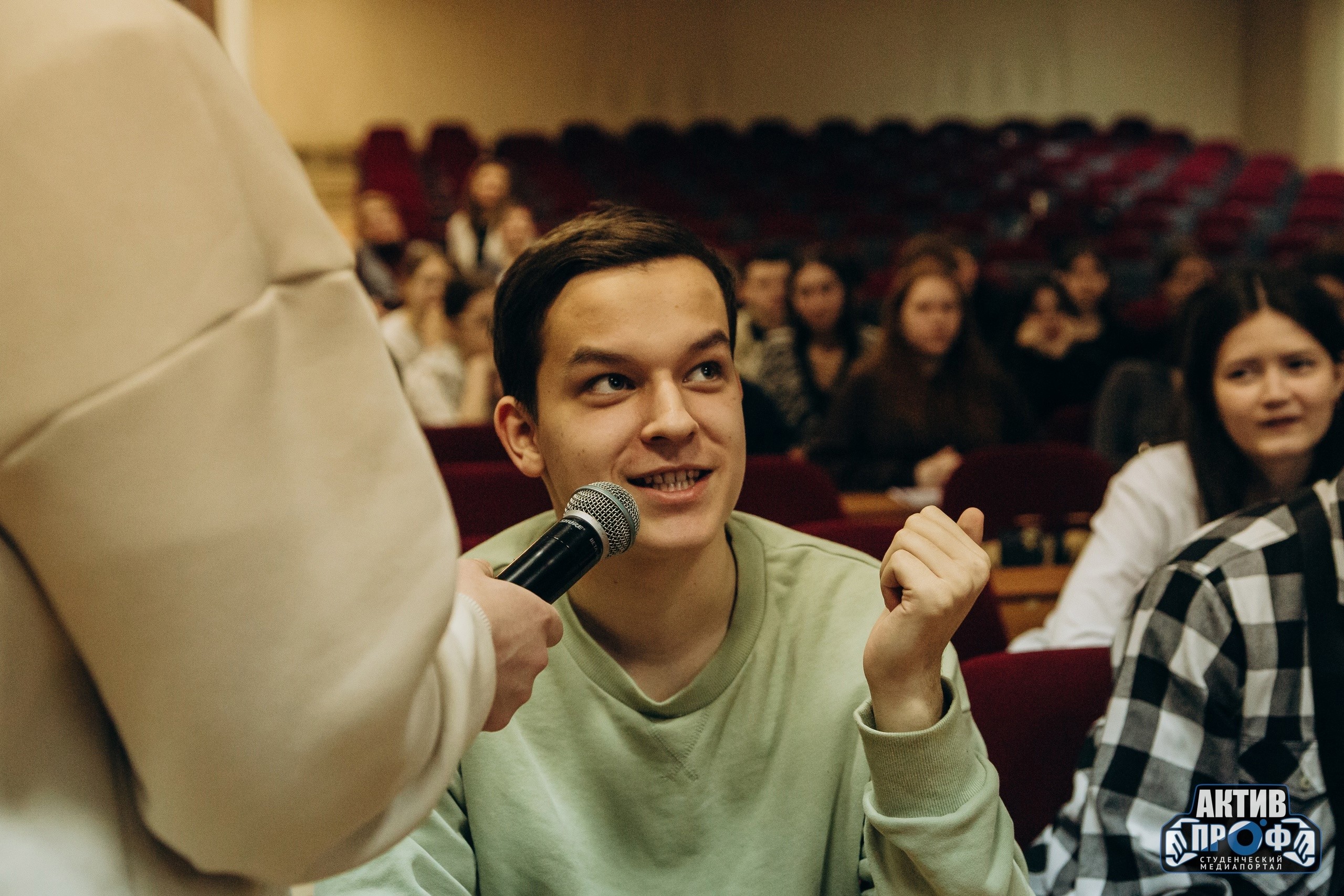 �����-����