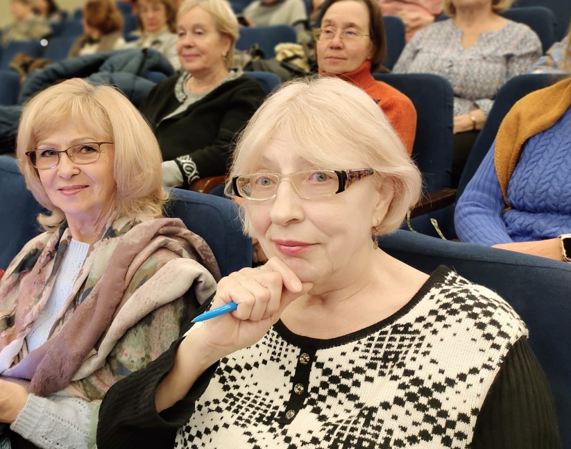 Слушатели УТВ знакомятся с романским искусством Слушатели УТВ знакомятся с романским искусством