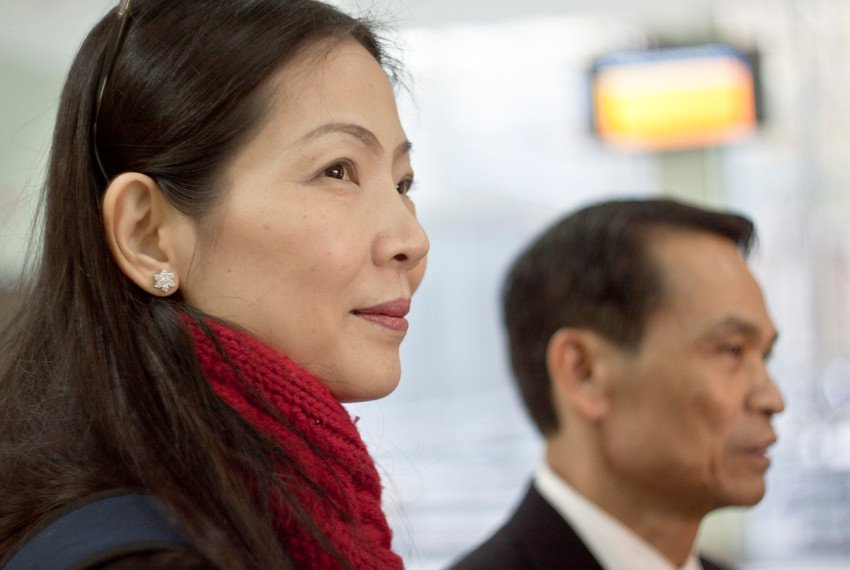 �������