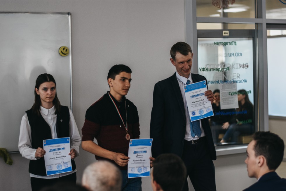 ����� ��������� ���� ������������� 