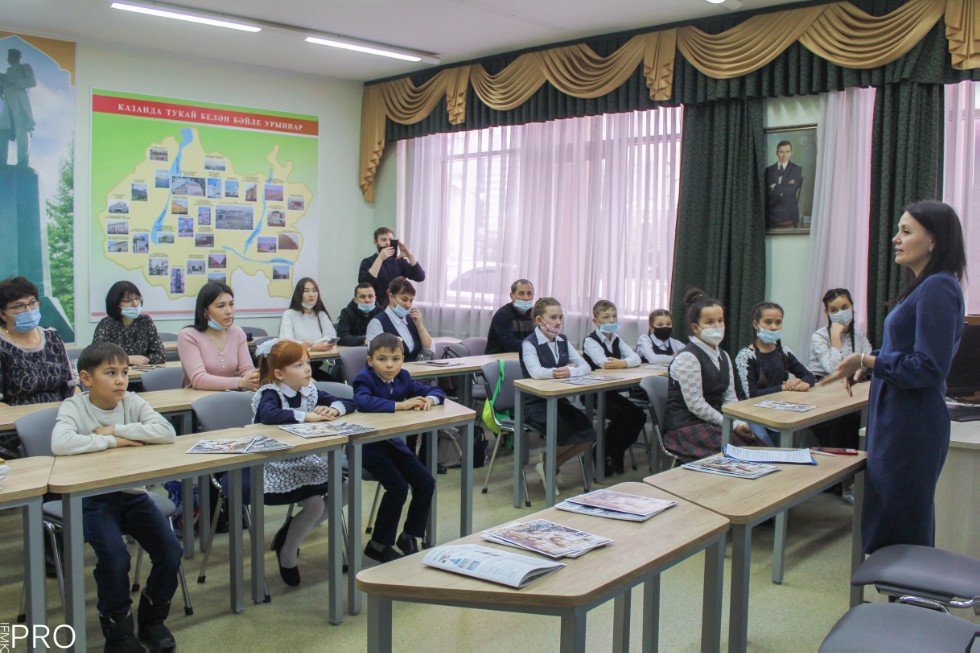 'Туган тел' олимпиадасының җиңүчеләрен бүләкләү 'Туган тел' олимпиадасының җиңүчеләрен бүләкләү