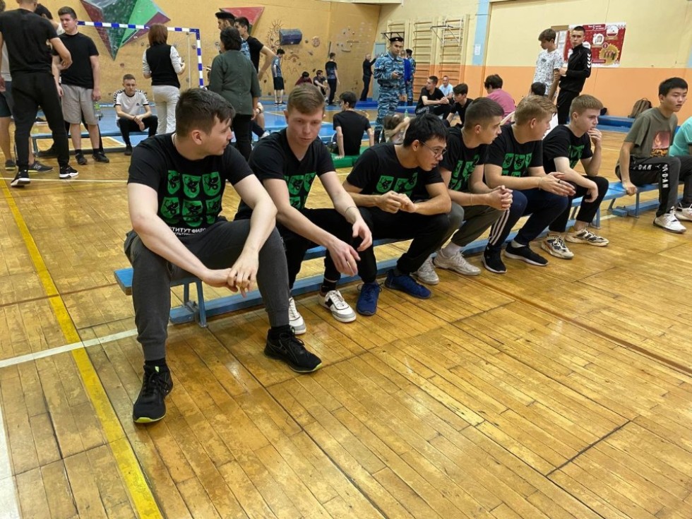 Первокурсники ИФМК приняли участие в гражданско-патриотической игре 'Зарница'