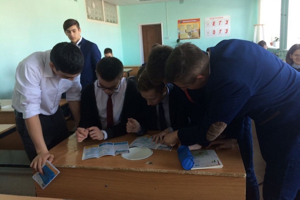 Встречи представителей кафедры биологии и химиисо школьниками из других городов Встречи представителей кафедры биологии и химиисо школьниками из других городов