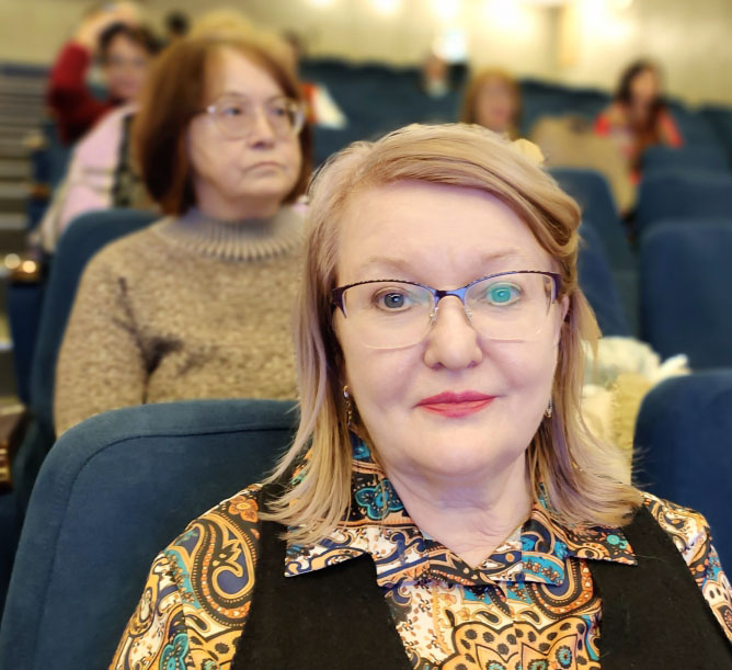 Студенты серебряного возраста продолжают знакомство с историей Казани Студенты серебряного возраста продолжают знакомство с историей Казани