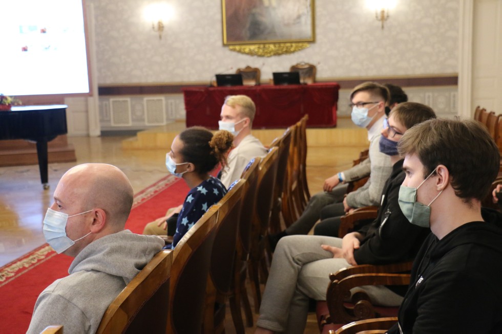 ���� ������ ������������ � ����