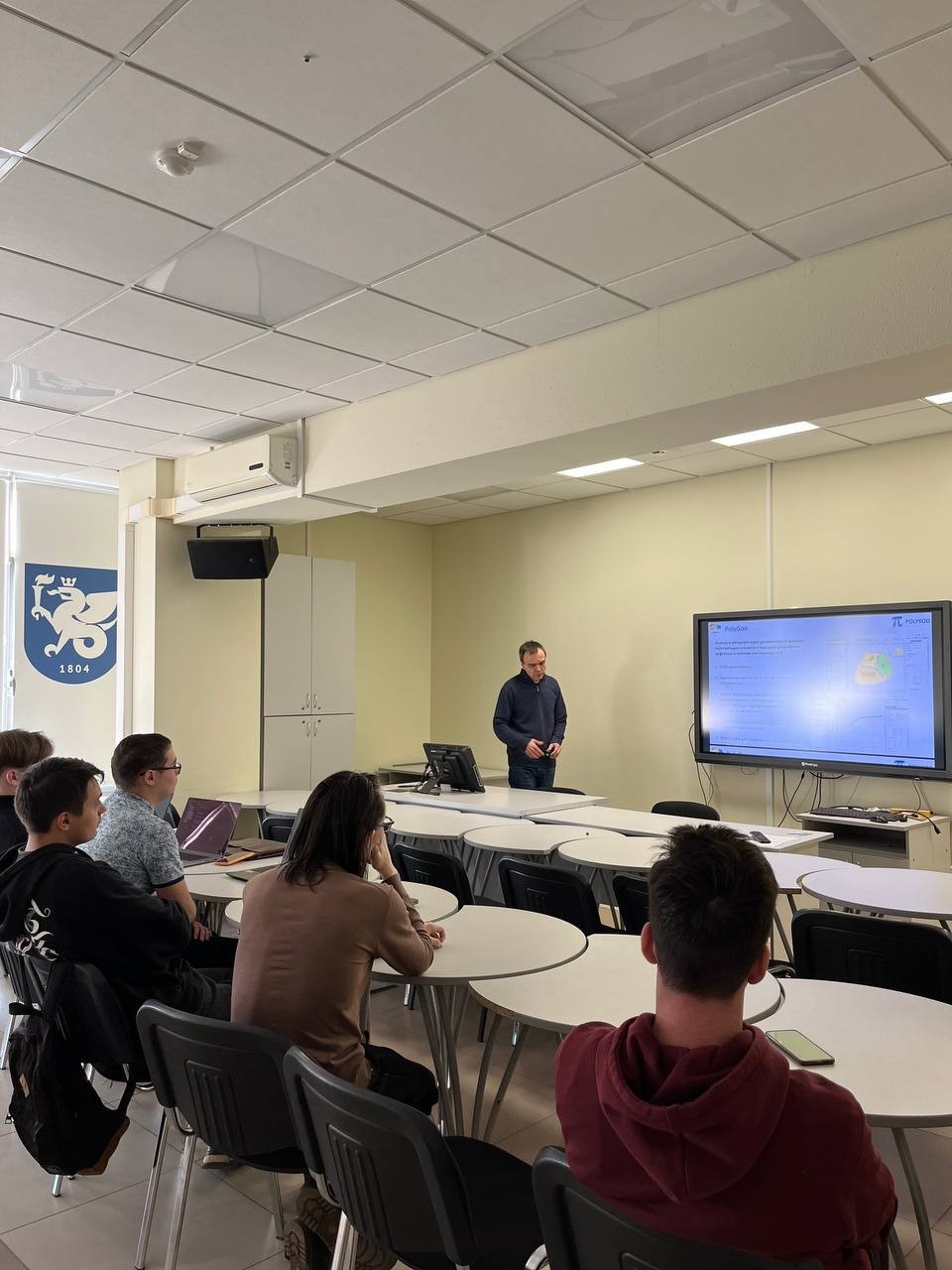 ������� � ��������������� �� 'ARAX'. ���� ��� ������� ,��������, �� &laquo;ARAX&raquo;, ������� �����������������