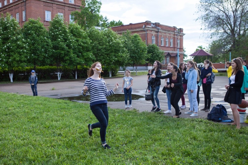 Молодежный Сабантуй отметили в Елабужском институте КФУ Молодежный Сабантуй отметили в Елабужском институте КФУ