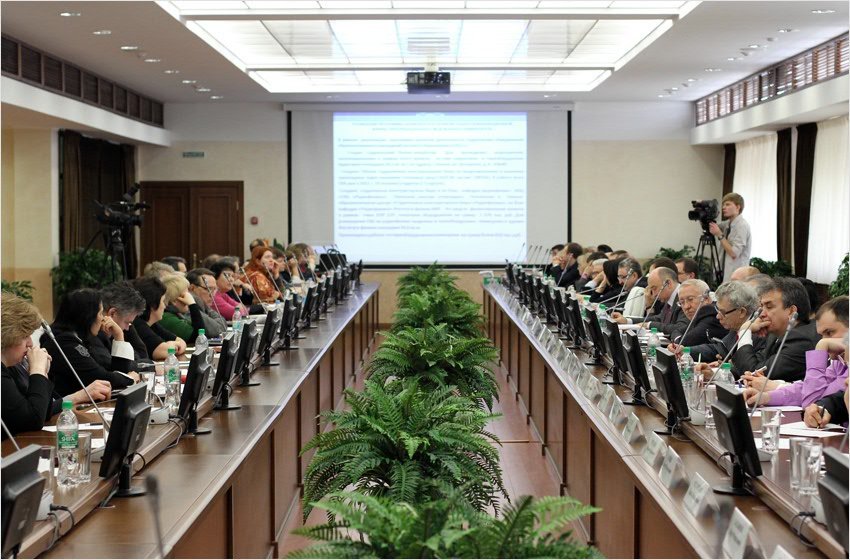 ����.�����