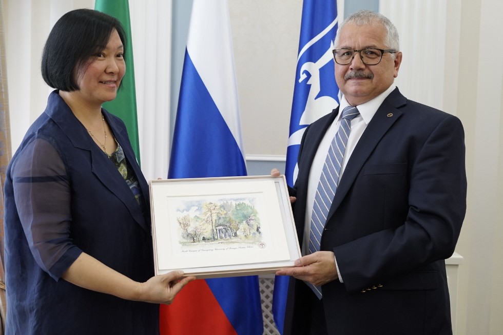 Delegation of Guangdong University of Foreign Studies