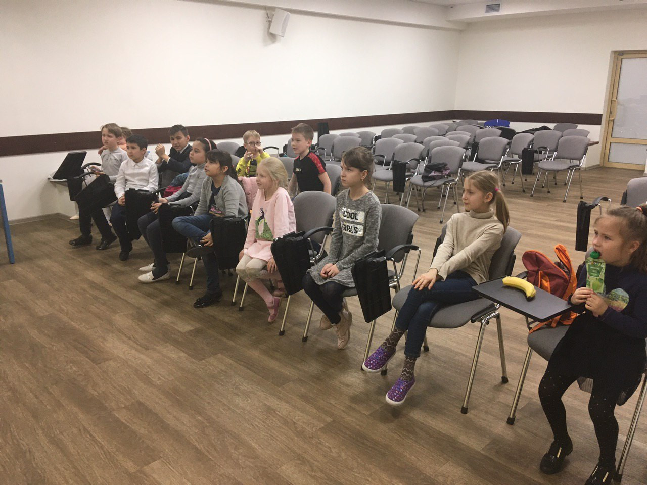 Занятие по актерскому мастерству в детском театре 'Радуга' Занятие по актерскому мастерству в детском театре 'Радуга'