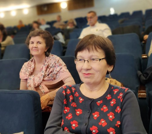 Откуда взялись татары: для студентов серебряного возраста состоялась лекция историка-генеаолога Искандера Гильманова Откуда взялись татары: для студентов серебряного возраста состоялась лекция историка-генеаолога Искандера Гильманова