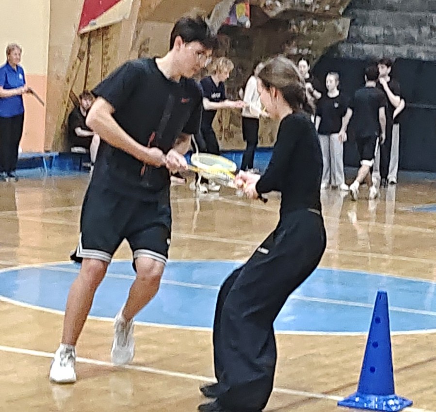 Весёлые старты: битва 'физиков' и 'лириков' Весёлые старты: битва 'физиков' и 'лириков'