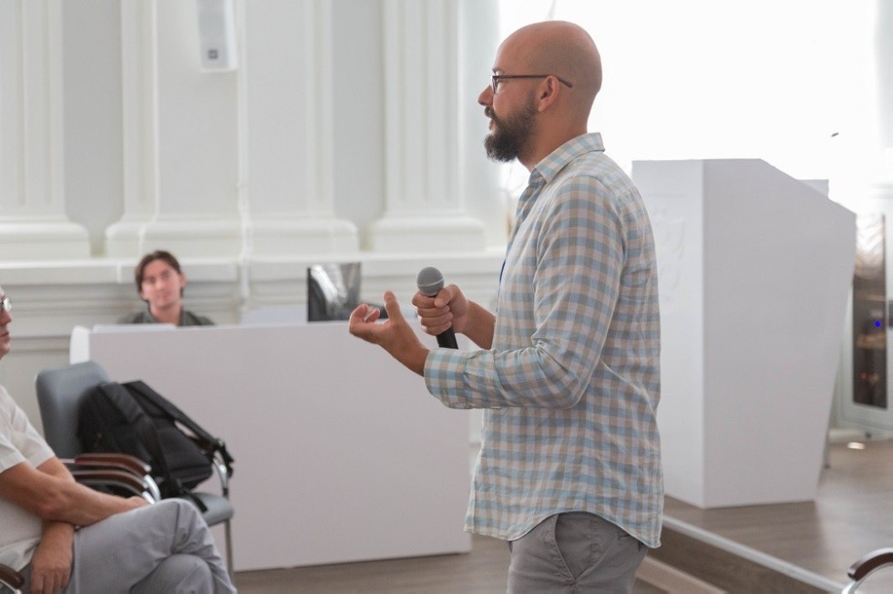 ���� �������������: � ���?