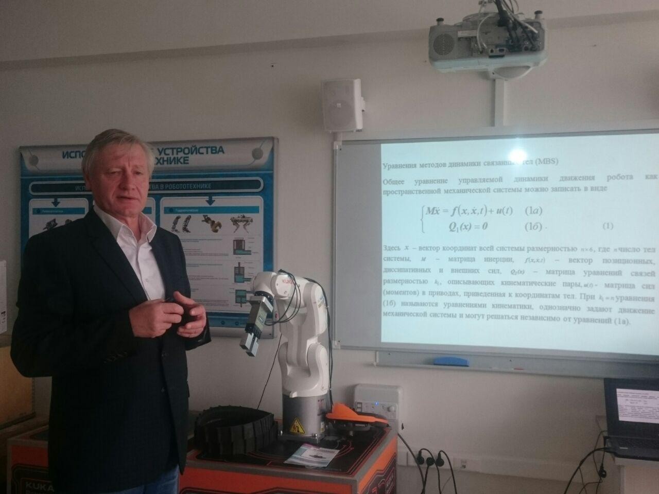Doctor of Science Alexander Gorobtsov visited the Laboratory of intelligent robotic systems