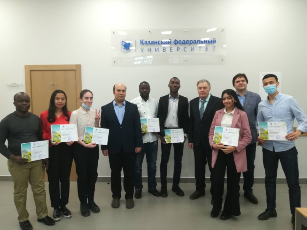 Экологическая конференция иностранных студентов 'Глобальные экологические вызовы современности' прошла в КФУ Экологическая конференция иностранных студентов 'Глобальные экологические вызовы современности' прошла в КФУ