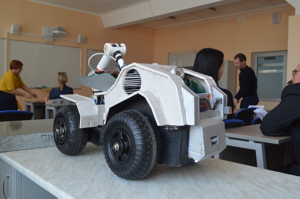 ����� ��������� ���� ������������� 