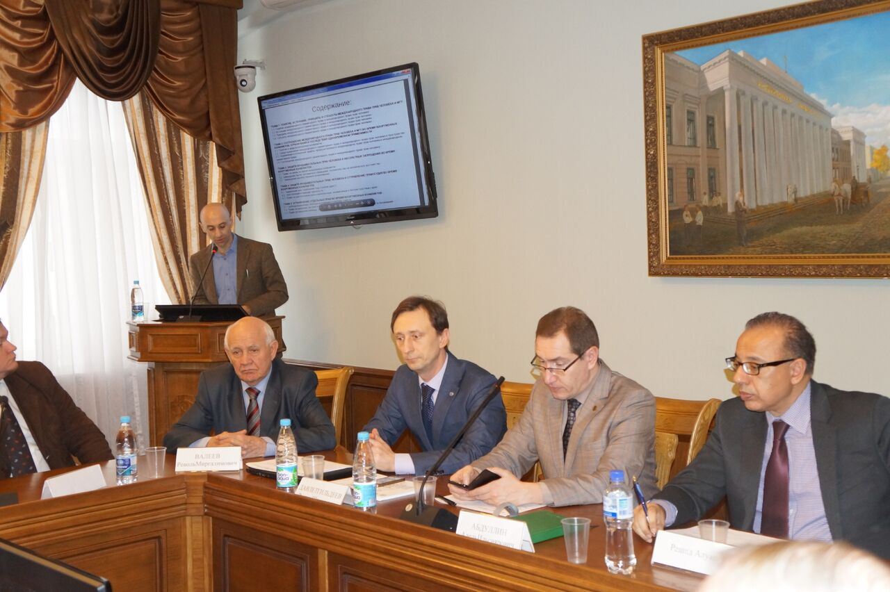 На Юридическом факультете КФУ провели круглый стол 'Межконфессиональное согласие и права человека: опыт Республики Татарстан' На Юридическом факультете КФУ провели круглый стол 'Межконфессиональное согласие и права человека: опыт Республики Татарстан'