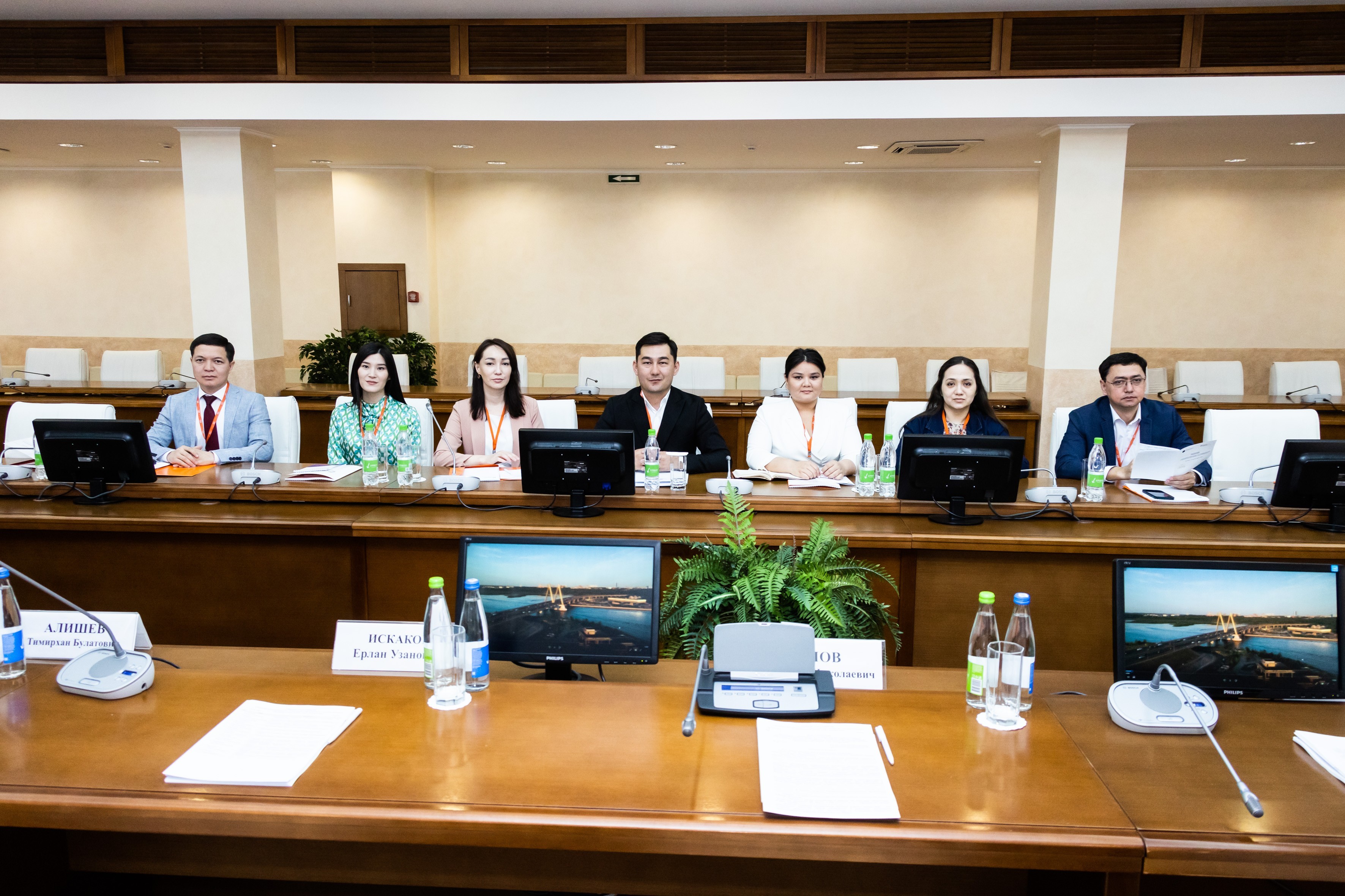 Kazakhstan's public servants participate in the internship's prepared by HSPA