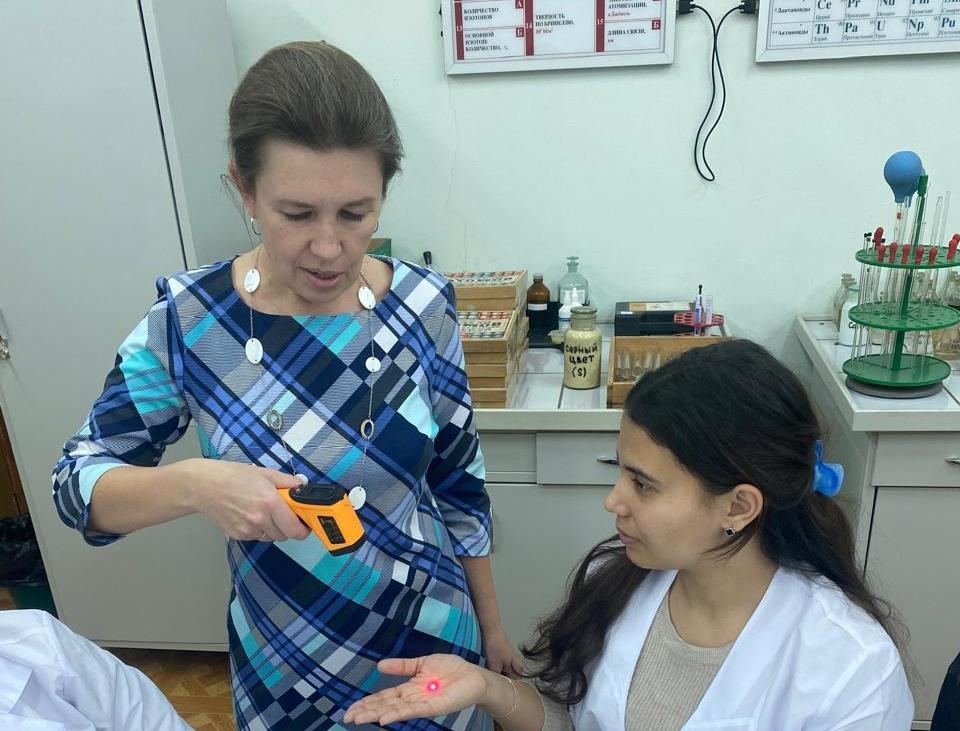 Студенты Елабужского института КФУ работают с детьми с особыми образовательными потребностями Студенты Елабужского института КФУ работают с детьми с особыми образовательными потребностями