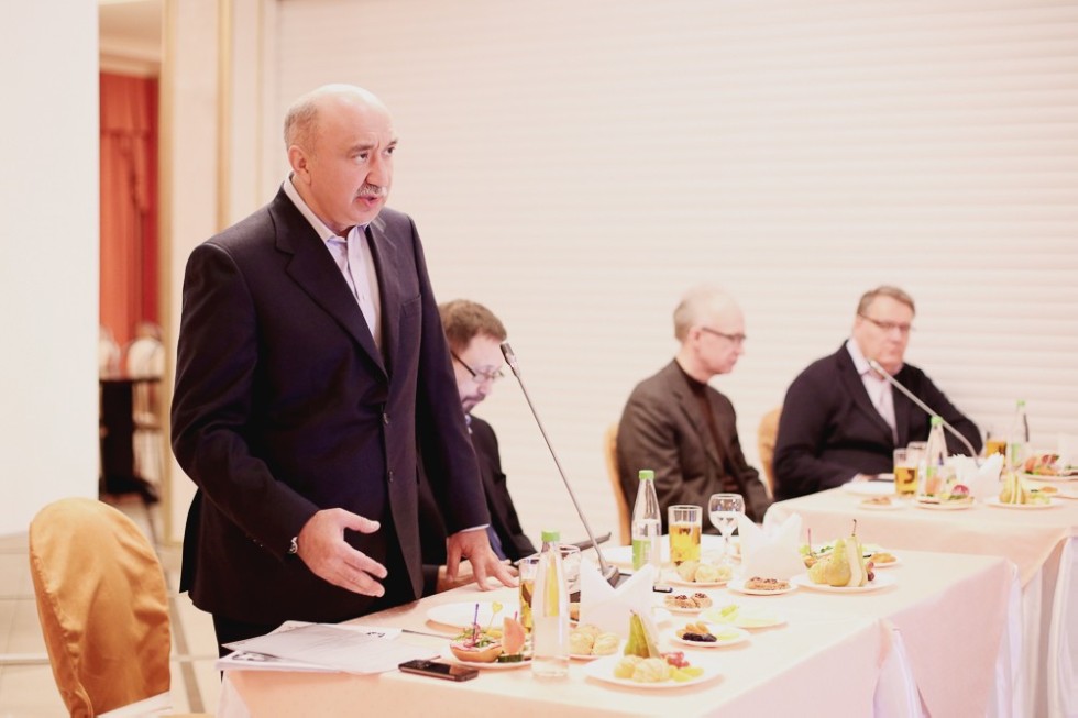 Rector Ilshat Gafurov Held a Traditional Meeting with Young Scientists