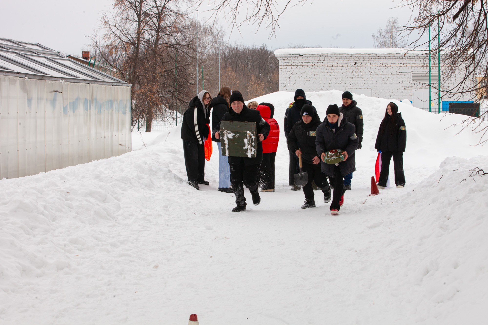 Школьники из Лисичанска и Рубежного завершили первую неделю учебы в 'Университетской' школе Школьники из Лисичанска и Рубежного завершили первую неделю учебы в 'Университетской' школе