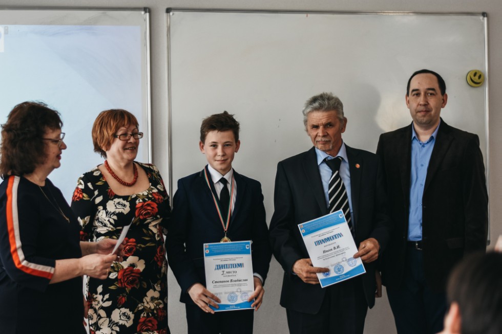 ����� ��������� ���� ������������� 