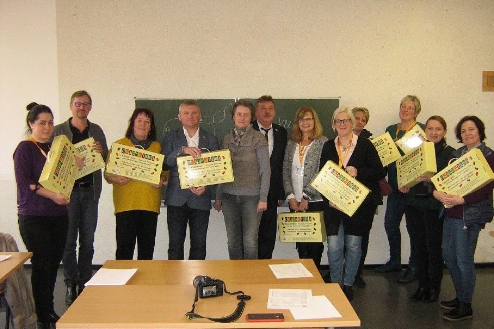 ������ '����������' ����������� ��������� ��� ��������� � �������������� ��������� �� �������� �����