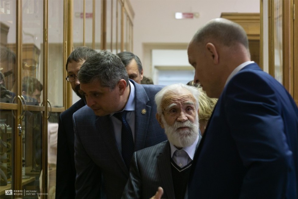 Поздравляем Валериана Ивановича Гаранина с высокой наградой ? присвоением Почетного звания 'Заслуженный эколог Республики Татарстан'! Поздравляем Валериана Ивановича Гаранина с высокой наградой ? присвоением Почетного звания 'Заслуженный эколог Республики Татарстан'!