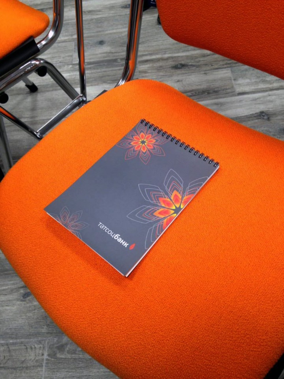 Экскурсия и персональный тренинг для будущих выпускников кафедры банковского дела в АО 'ТАТСОЦБАНК' Экскурсия и персональный тренинг для будущих выпускников кафедры банковского дела в АО 'ТАТСОЦБАНК'