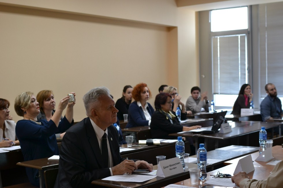 Этническая и гражданская идентичности в современных обществах Этническая и гражданская идентичности в современных обществах