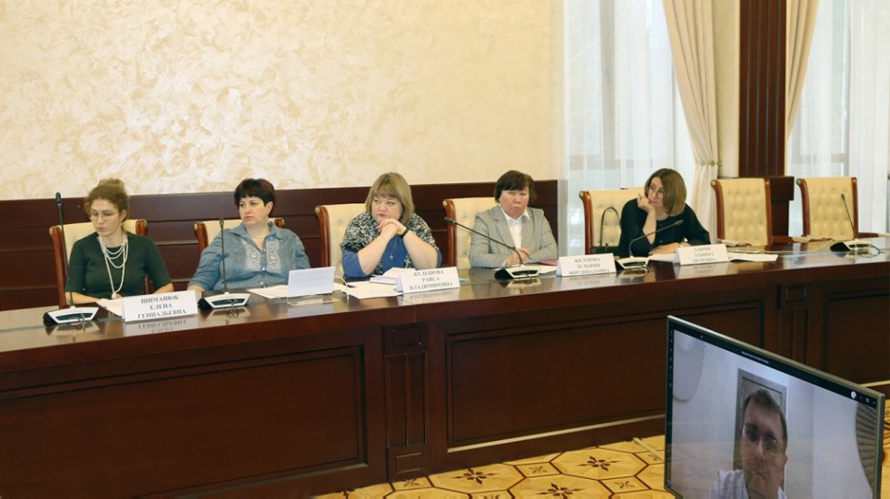 � ������ ���������� ��������� ������������ �������� ������������ ����� � ������� �����������