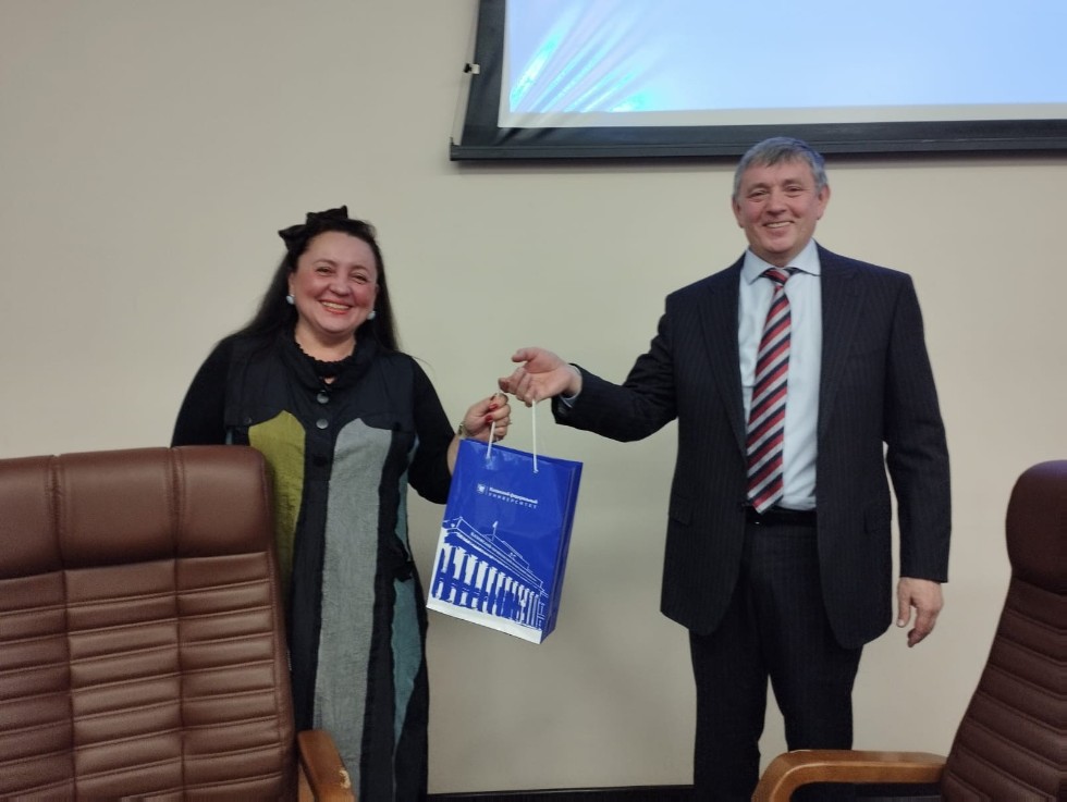 �� ������� � ����������� ���������� ������������ ������������