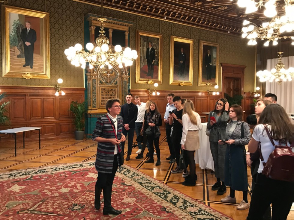 ������������� ���������� ��������� ������� ���������������� � �������������� ���������� � �. ����, �������