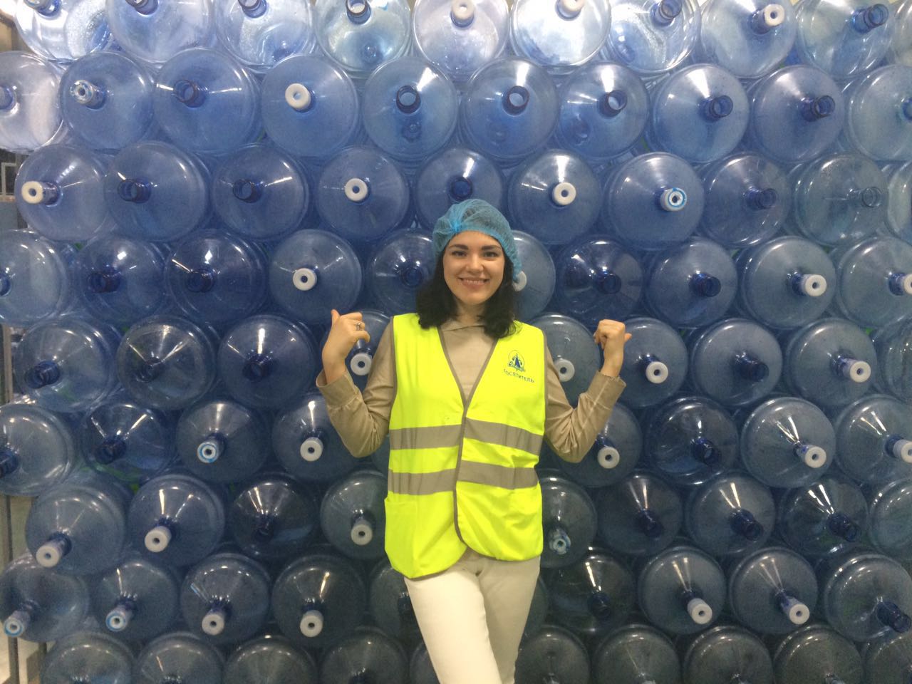 25 мая ООО 'Компания 'Здоровая жизнь' совместно с лабораторией 'Рекламные технологии' Высшей школы журналистики и массовых коммуникаций провели обзорную экскурсию для студентов направления 'Реклама и связи с общественностью' по производству в г. Йошкар-Оле. 25 мая ООО 'Компания 'Здоровая жизнь' совместно с лабораторией 'Рекламные технологии' Высшей школы журналистики и массовых коммуникаций провели обзорную экскурсию для студентов направления 'Реклама и связи с общественностью' по производству в г. Йошкар-Оле.