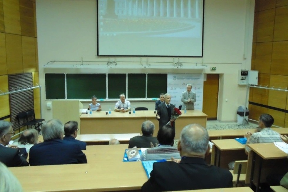 ������������� ����������� ��������� ��� ������ ������� � ������������� �����������