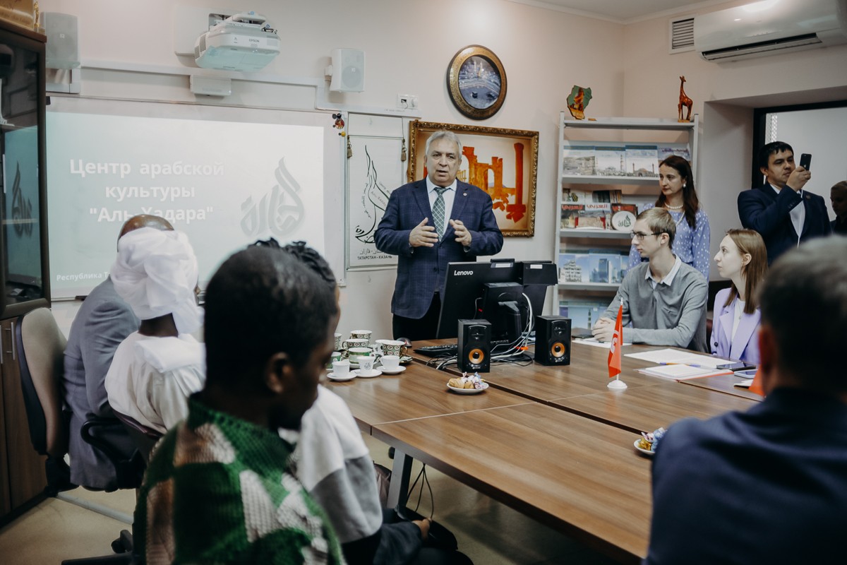 При поддержке КФУ открылся первый в Казани Дом Африки При поддержке КФУ открылся первый в Казани Дом Африки