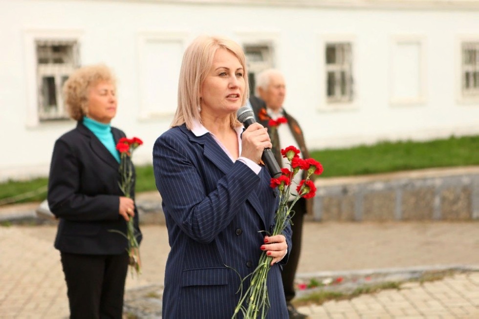 'Поклонимся великим тем годам': День Победы встретили в Елабужском институте КФУ 'Поклонимся великим тем годам': День Победы встретили в Елабужском институте КФУ